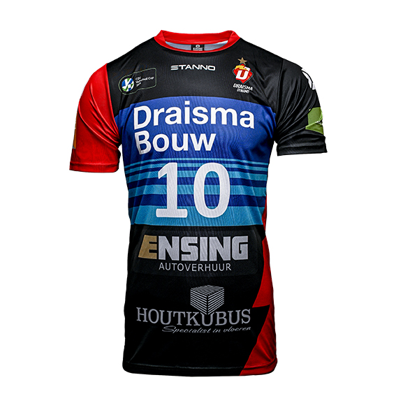 10-front-lr-away.jpg