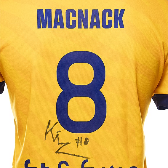 NR. 8-Back-Uit-signature.jpg