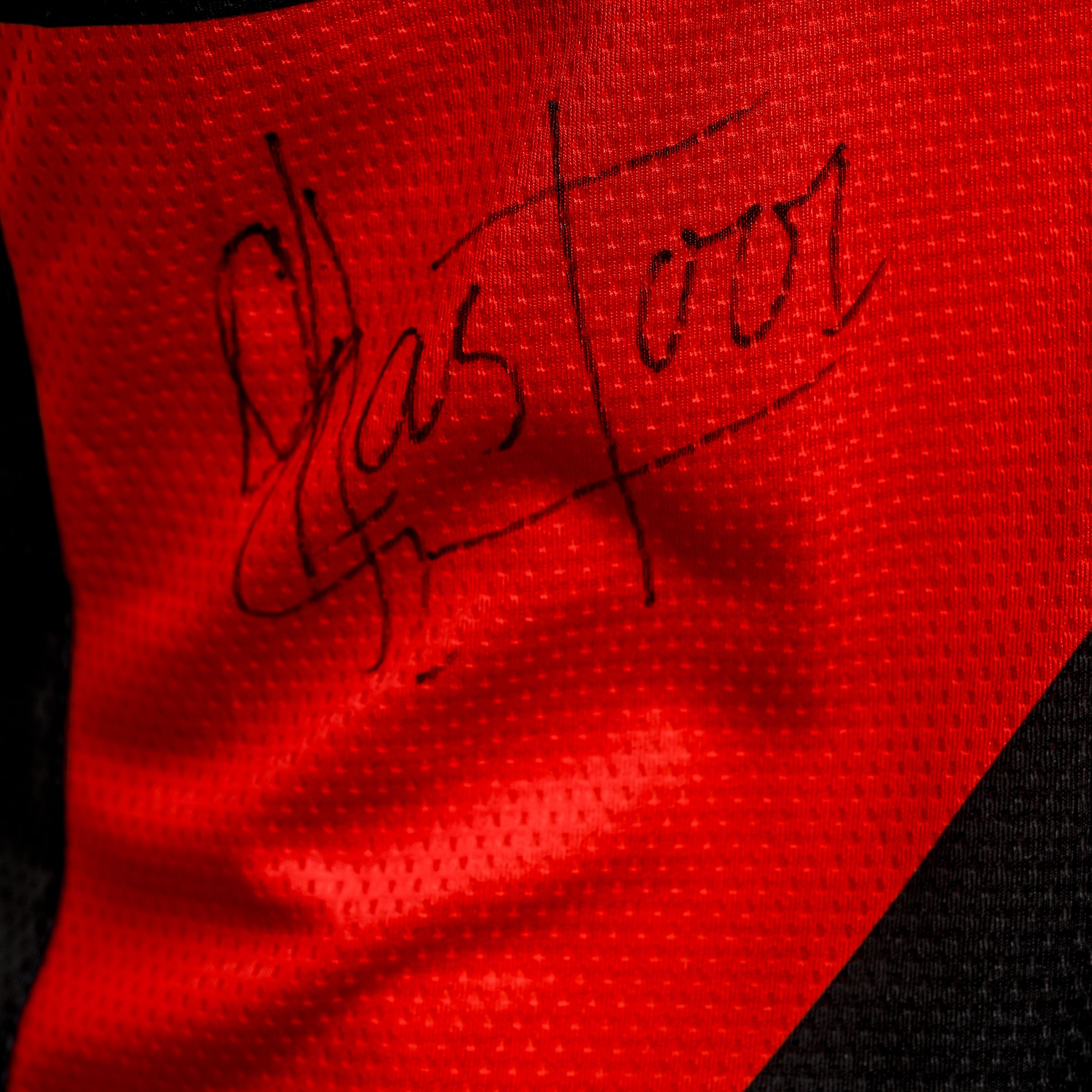 Almere City-handtekening-02-lr.jpg