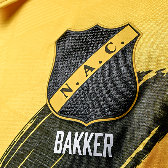 NAC Breda-nr.4-clublogo-lr.jpg