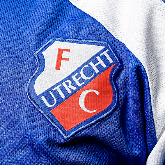 FC Utrecht-nr.14-clublogo-lr.jpg