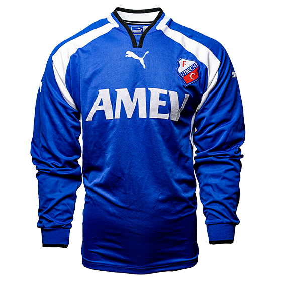 FC Utrecht-nr.14-front-lr.jpg