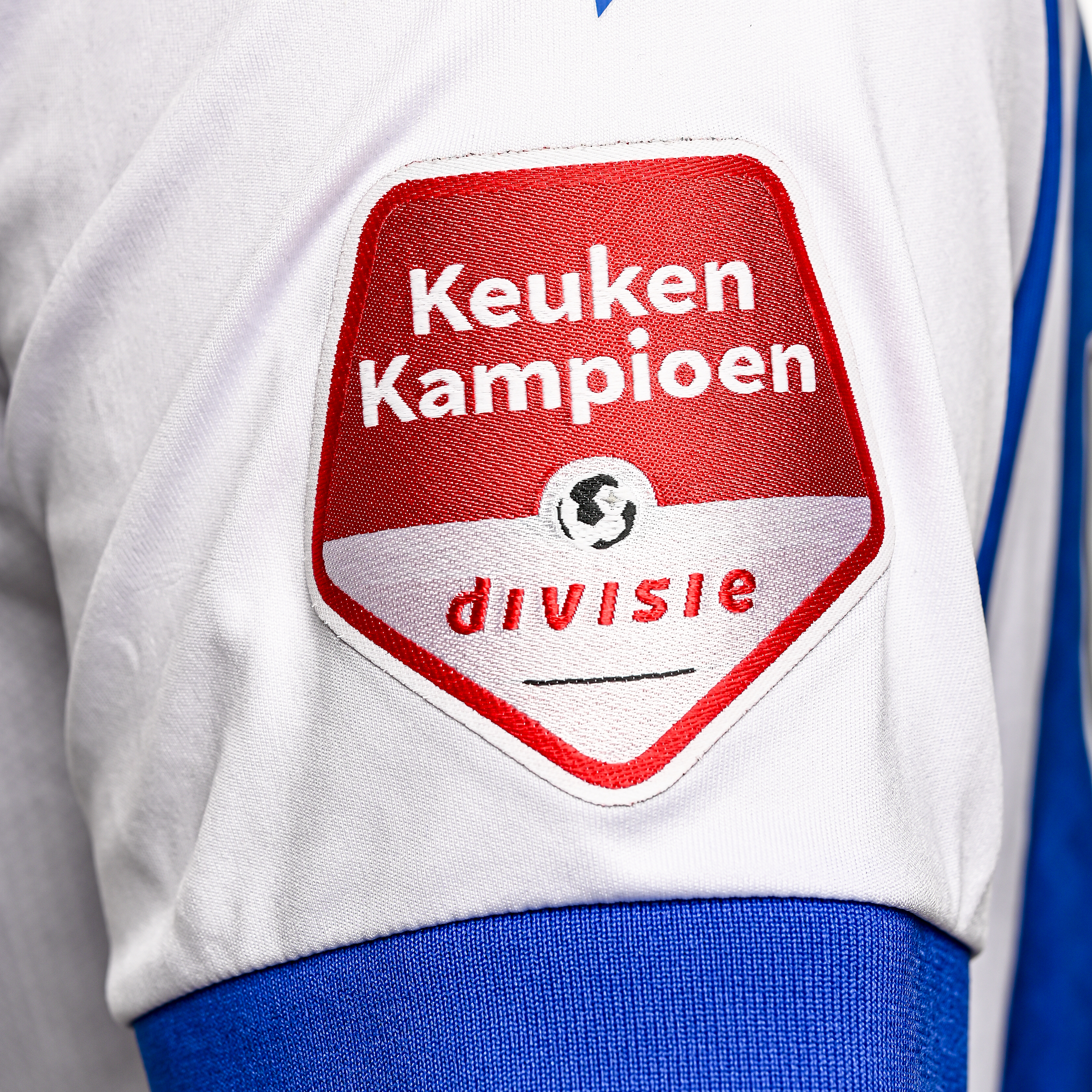 FC Eindhoven-Batch-lr.jpg