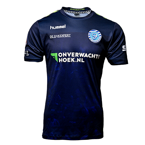 De Graafschap-nr.17-front-lr.jpg