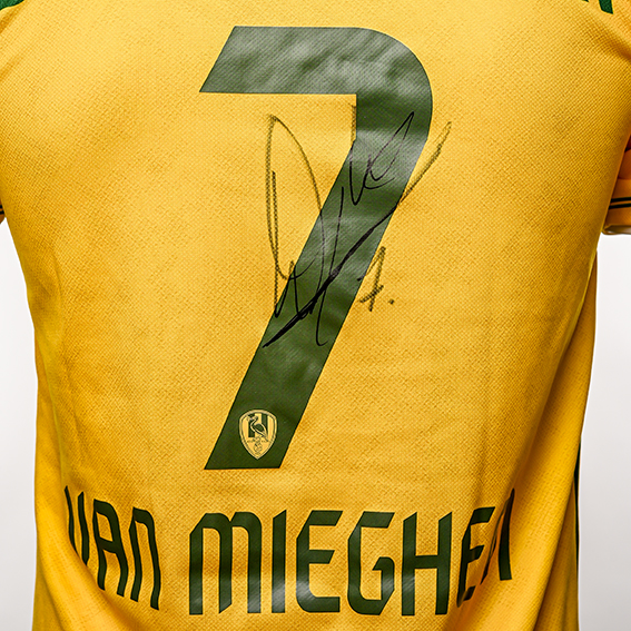 ADO Den Haag-handtekening-lr.jpg