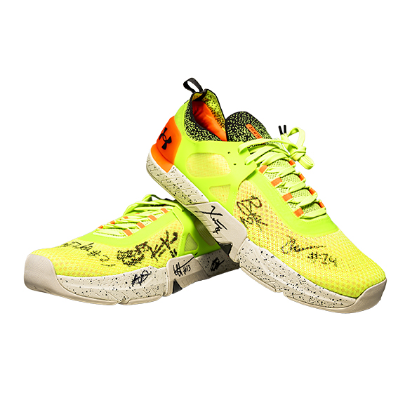 Gesigneerde Under Armour Tribase Reign 4 Pro Set 2