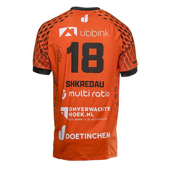 Nr.18-back-lr.jpg