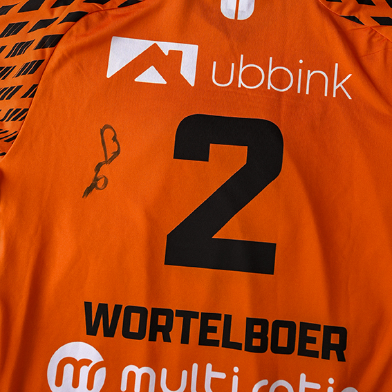 Nr.2-handtekening-lr.jpg