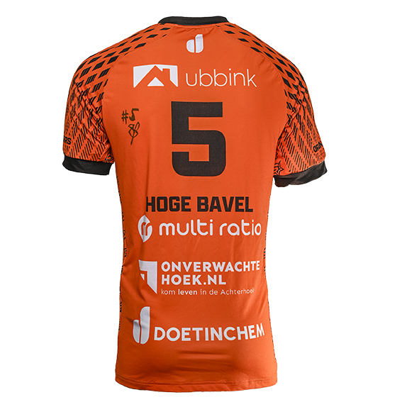 Nr.5-back-lr.jpg